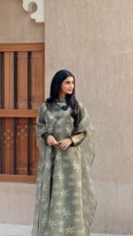 Organza tree thobe 🌴 - Image 5