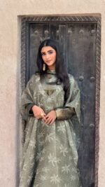 Organza tree thobe 🌴