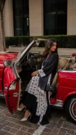 Polka dots abaya
